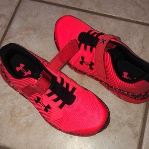 Boy’s Underarmour Neon Sneakers